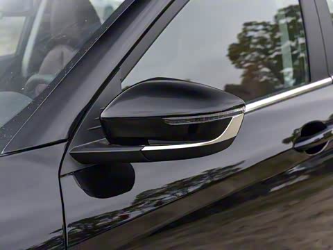 2025�� 1.5T �ֶ���Խ�� 5��