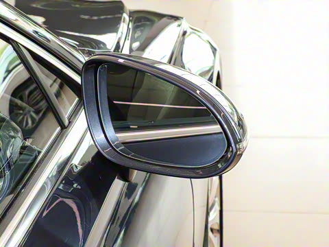 2024�� V8 Edition 8