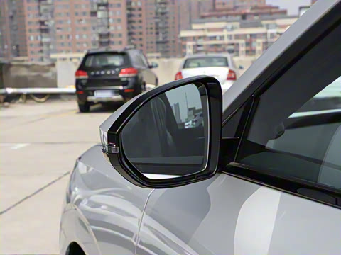 2025�� 636Ultra���Ȱ� 5��