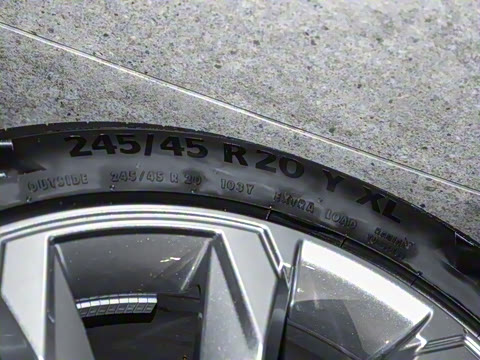 2025�� allroad quattro ̽���� 55 TFSI ����ԽҰ��