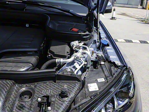 2025�� GLS 450 4MATIC ������