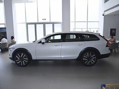 2024�� Cross Country B5 AWD �����