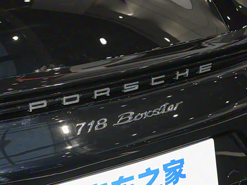 2022�� Boxster 2.0T