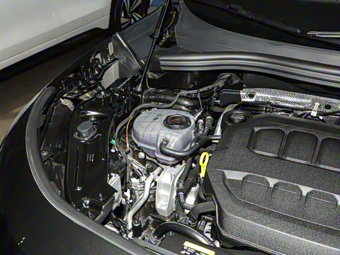 2025�� ̽��L 330TSI ������Ӣ