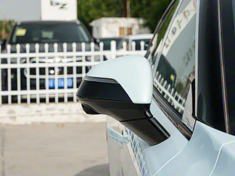 2025�� 560MAX 185kW