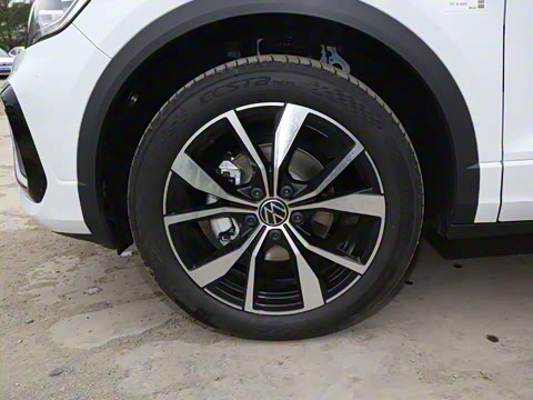 2025�� �Ŀ� 300TSI DSG���������