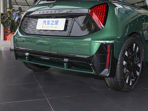 2025�� JOHN COOPER WORKS