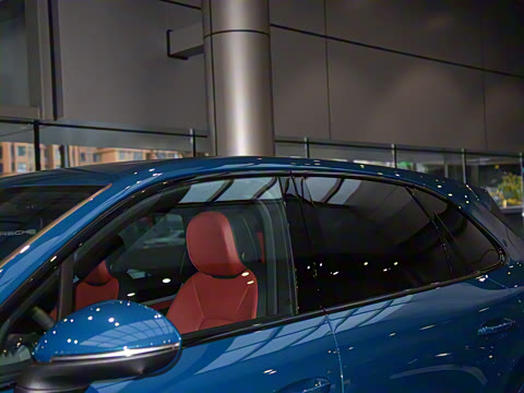 2025�� Cayenne 3.0T