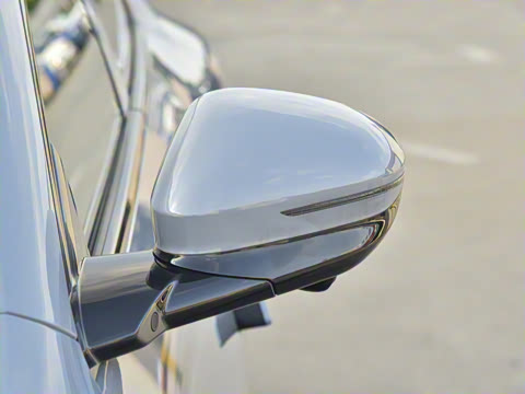 2024�� 700 ���������������