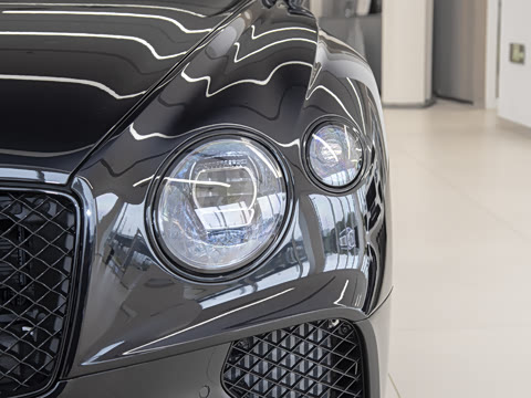 2024�� GT V8 Edition 8