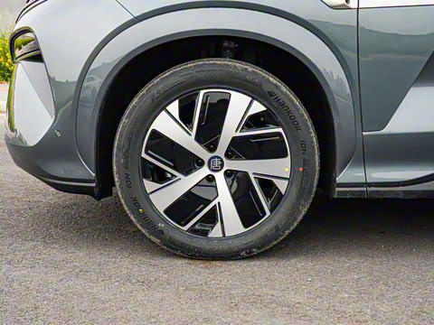 2025�� DM 215KM�����״��콢��