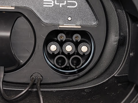 2025�� �Ǽݰ� DM-i 1.5T 125km �콢��