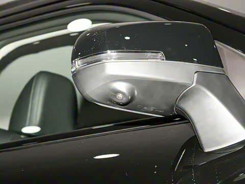 2025�� 2.0T�Զ�������Ӣ�� ����