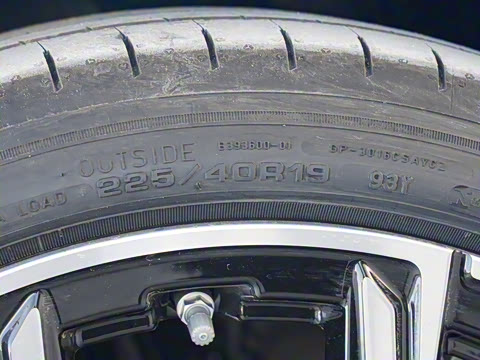 2025�� 225L M�˶���ҹ��װ