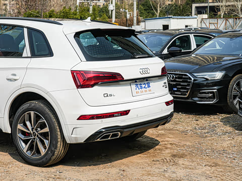 2025�� 45�����ذ� 40 TFSI ����������