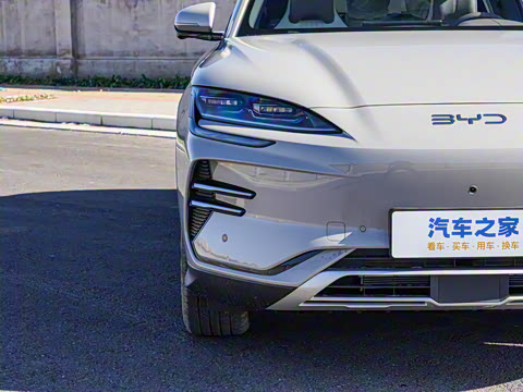 2025�� EV �Ǽݰ� 605km �콢��