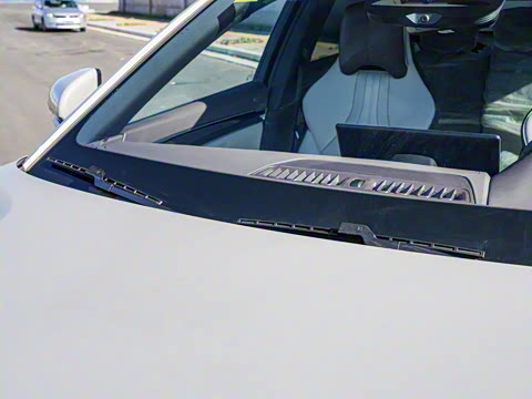 2025�� EV �Ǽݰ� 605km �콢��