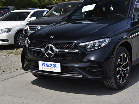 2024�� GLC 260 L 4MATIC ������ 5��