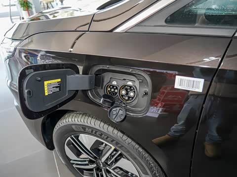 2024�� ������ 1.5T  252KM �콢�� ��Ԫ�