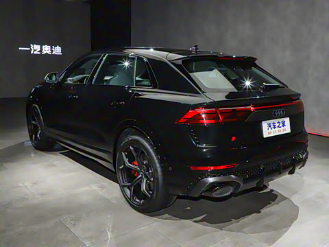 2025�� RS Q8 4.0T 45��������