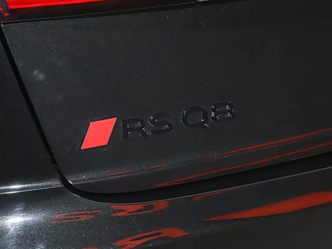 2025�� RS Q8 4.0T 45��������
