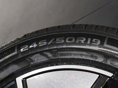 2025�� 501KM ����Max��