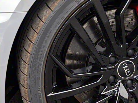 2024��  RS4 Avant ȼ���