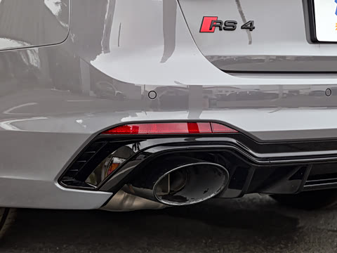 2024��  RS4 Avant ȼ���