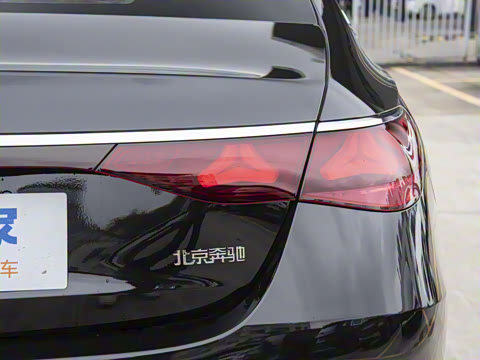 2025�� �Ŀ� E 260 L