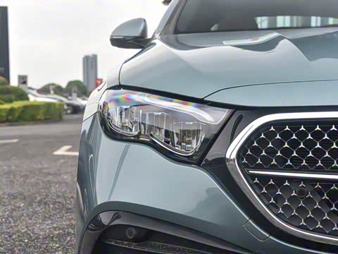 2025�� �Ŀ� E 300 L ʱ���˶���