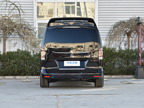 2025��  2.0T �����֡�Ħ��