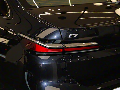 2023�� eDrive50L ����M�˶���װ