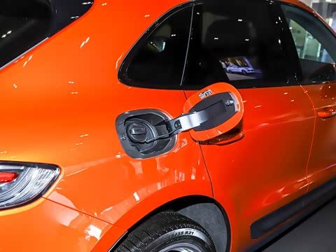 2025�� Macan 2.0T ���ΰ�