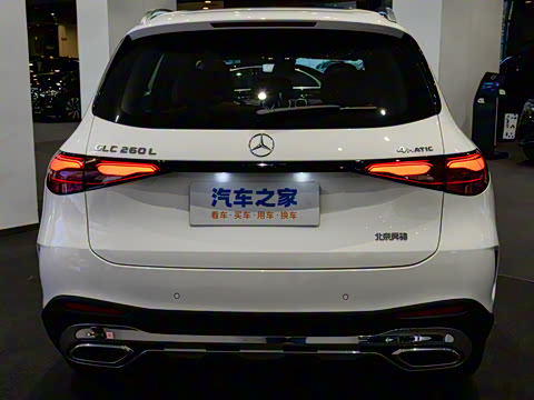 2025�� �Ŀ� GLC 260 L 4MATIC ������