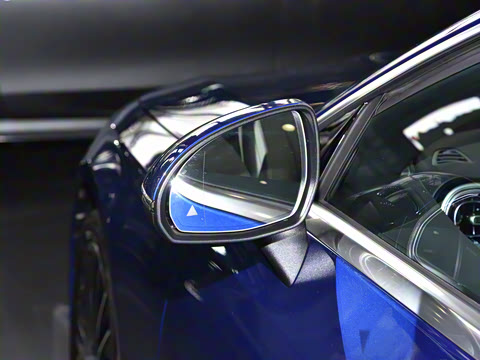 2025�� CLE 260 ������ܳ�