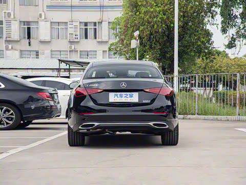 2025�� �Ŀ� C 260 L