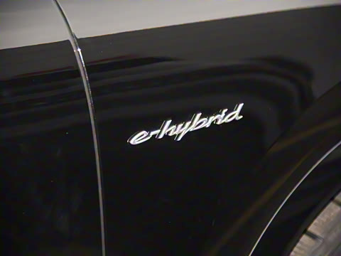 2025�� Cayenne E-Hybrid 2.0T