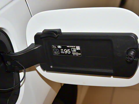 2025�� 400PS Dynamic HSE