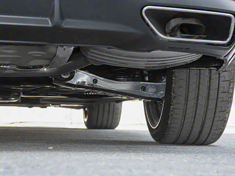 2025�� 200���������� 40 TFSI ����������