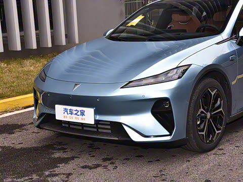 2025�� 230UltraǬ���Ǽ�ADS SE���̰�