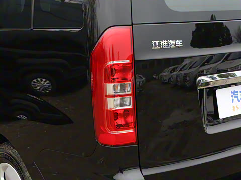 2025�� PLUS 1.5T �ֶ������� 9��