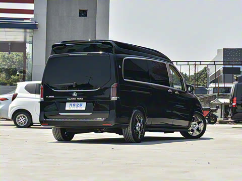 2025�� 2.0T �����