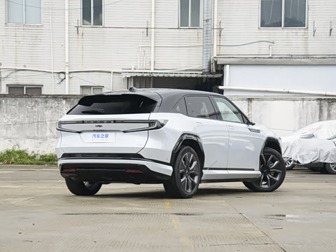 2025�� ����������Max