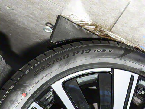 2025�� 702 �Ǽ�˫�������ٰ�