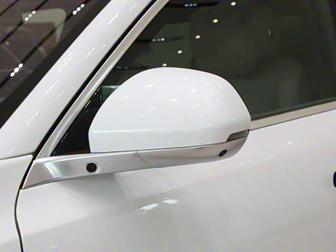 2025�� Ultra ���ܻ��°�