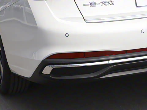 2025�� �Ŀ� 300TSI DSG׿Խ��