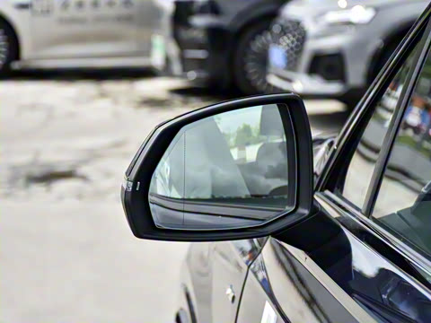 2025�� 45 TFSI quattro S line����ʿ��