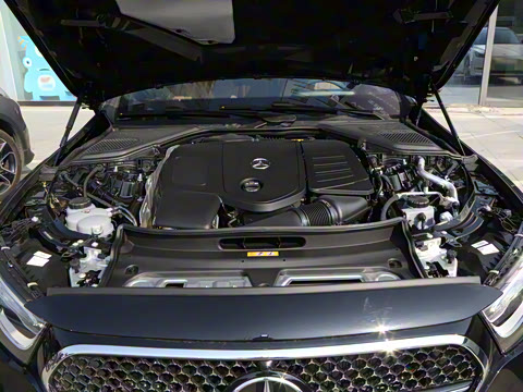 2025�� E 260 �˶���