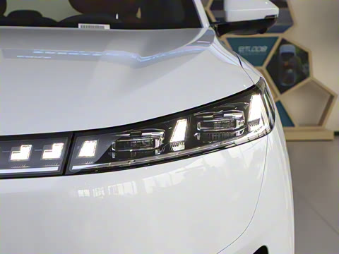 2025�� 210Ultra���Ȱ� 6��