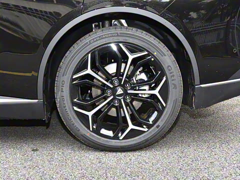 2025�� 230UltraǬ���Ǽ�ADS SE���̰�